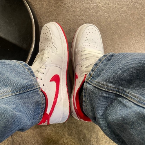 조던 1 레트로 로우 OG 유니버시티 레드 CZ0790-161 photo review