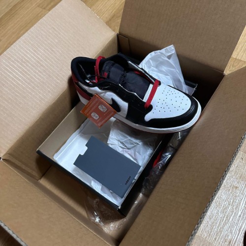 조던 1 레트로 로우 OG 블랙토 CZ0858-106 photo review