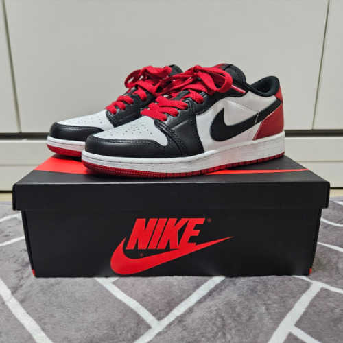 조던 1 레트로 로우 OG 블랙토 CZ0858-106 photo review