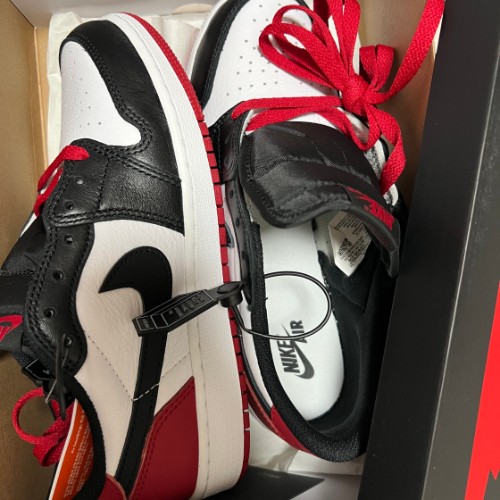 조던 1 레트로 로우 OG 블랙토 CZ0858-106 photo review