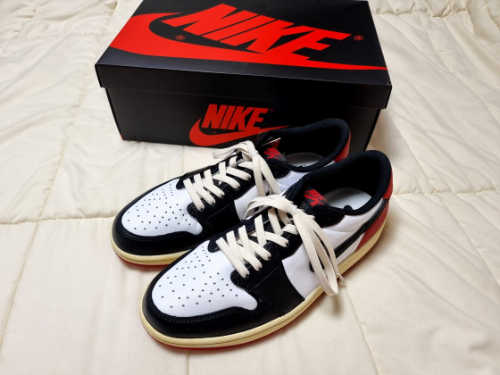 조던 1 레트로 로우 OG 블랙토 CZ0858-106 photo review