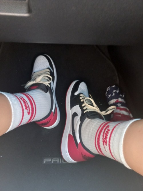 조던 1 레트로 로우 OG 블랙토 CZ0858-106 photo review