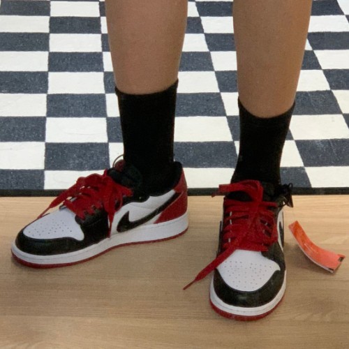 조던 1 레트로 로우 OG 블랙토 CZ0858-106 photo review