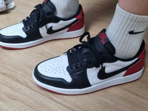 조던 1 레트로 로우 OG 블랙토 CZ0858-106 photo review