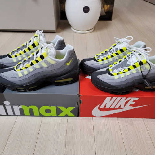 나이키 에어맥스 95 OG 네온 옐로우 2020 CZ0910-001 photo review