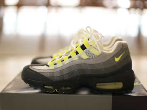 나이키 에어맥스 95 OG 네온 옐로우 2020 CZ0910-001 photo review