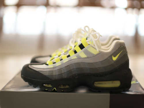 나이키 에어맥스 95 OG 네온 옐로우 2020 CZ0910-001 photo review