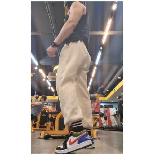 조던 1 로우 SE 멀티컬러 블랙토 CZ4776-101 photo review