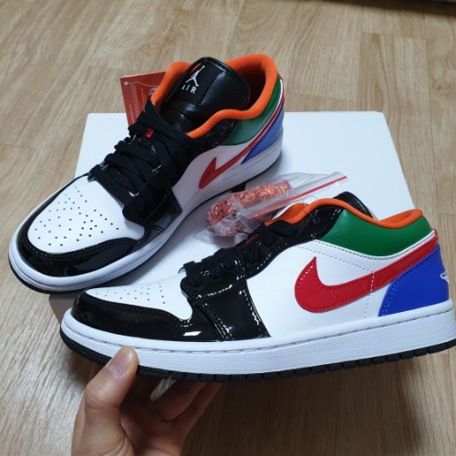 조던 1 로우 SE 멀티컬러 블랙토 CZ4776-101 photo review