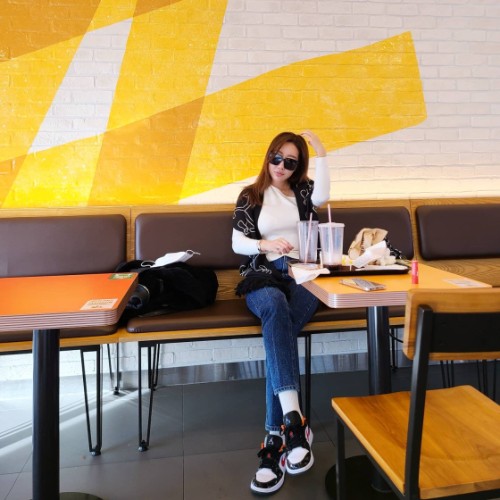 조던 1 로우 SE 멀티컬러 블랙토 CZ4776-101 photo review