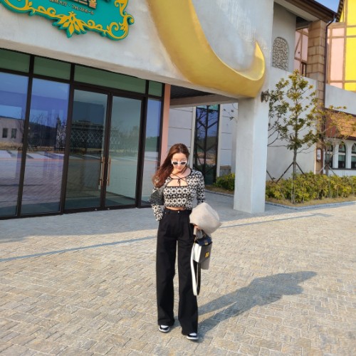 조던 1 로우 SE 멀티컬러 블랙토 CZ4776-101 photo review