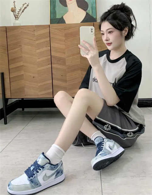 조던 1 로우 SE 워시드 데님 CZ8455-100 photo review