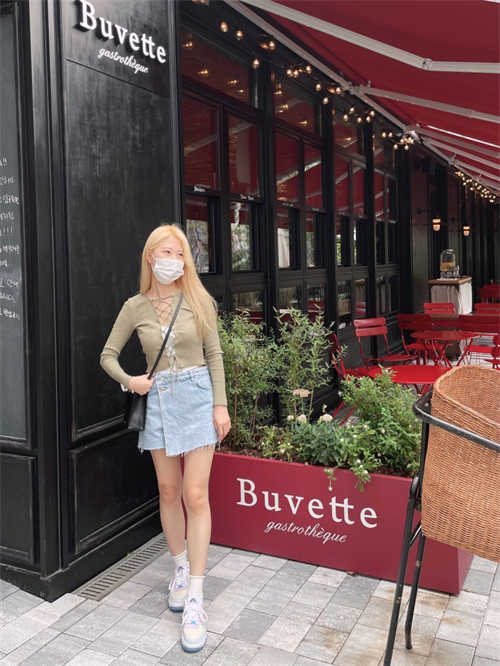 나이키 에어포스 1 '07 LX 포토크로믹 DA8301-100 photo review