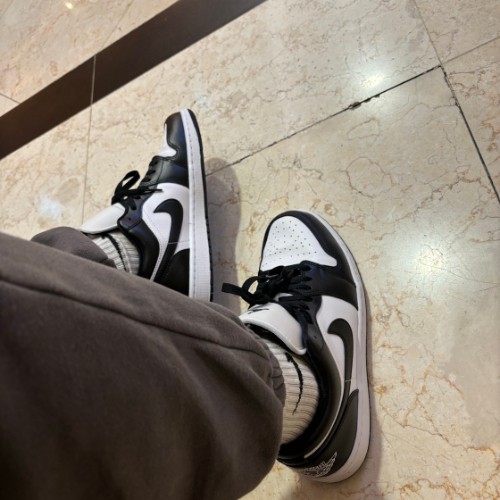 조던 1 로우 블랙 앤 화이트 DC0774-101 photo review