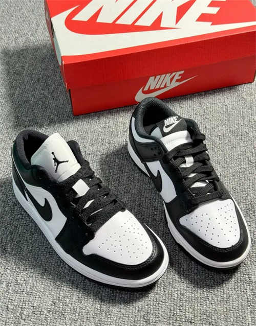 조던 1 로우 블랙 앤 화이트 DC0774-101 photo review