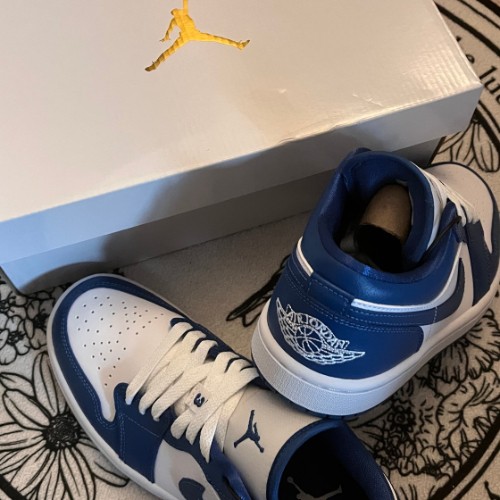 조던 1 로우 화이트 다크 마리나 블루 DC0774-114 photo review