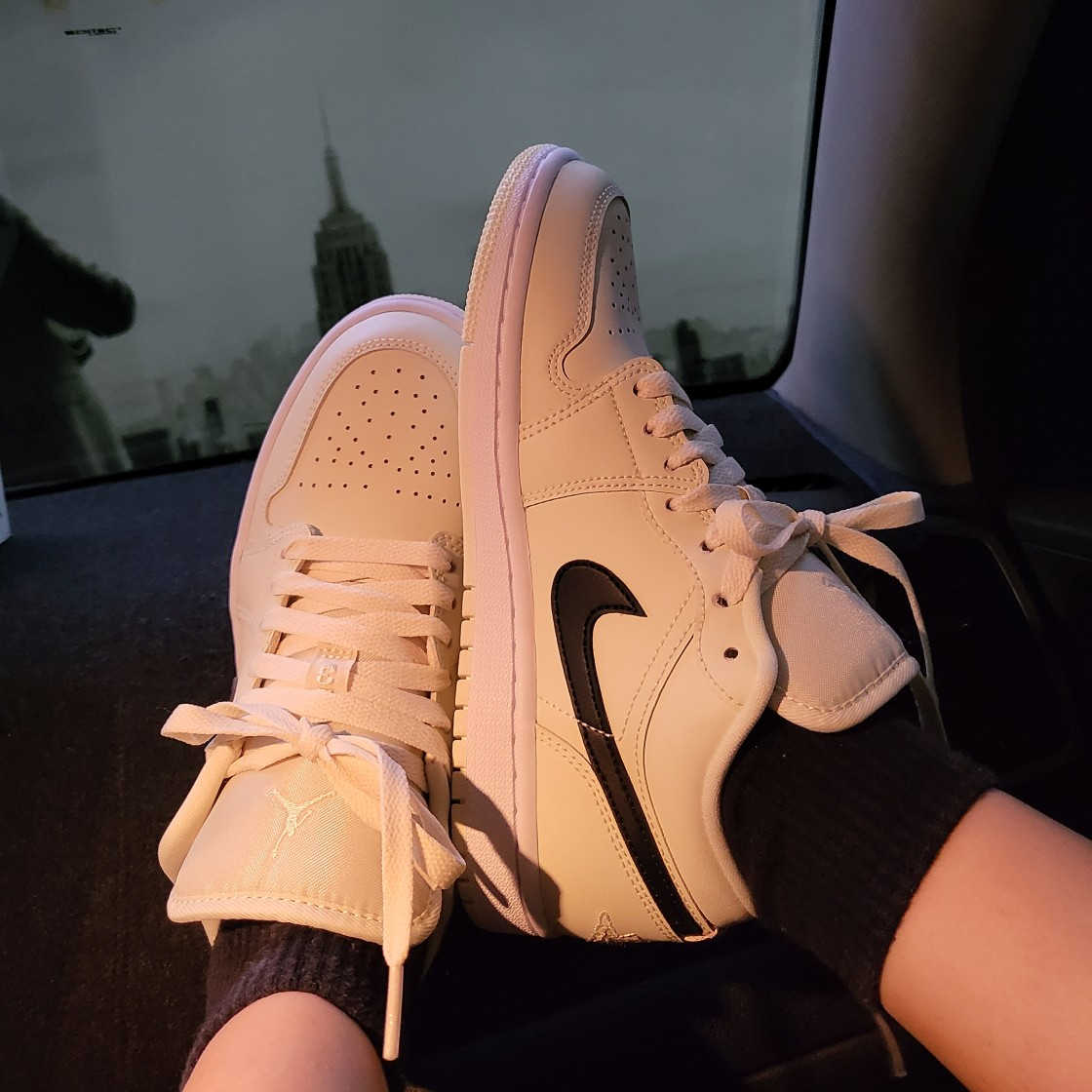 조던 1 로우 코코넛 밀크 DC0774-121 photo review