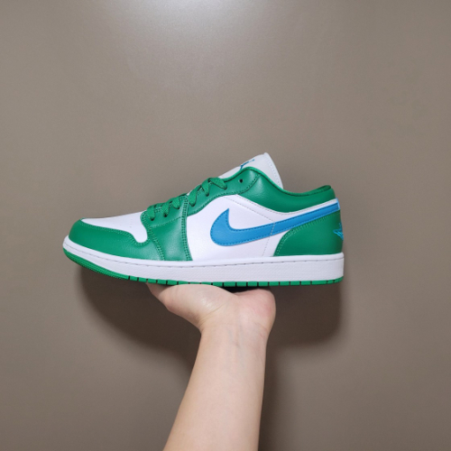 조던 1 로우 럭키 그린 DC0774-304 photo review