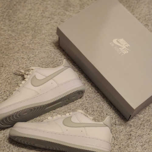 나이키 에어포스 1 '07 로우 화이트 퓨어 플래티넘 DC2911-100 photo review