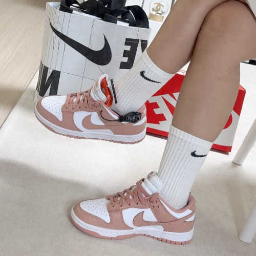 나이키 덩크 로우 로즈 위스퍼 DD1503-118 photo review