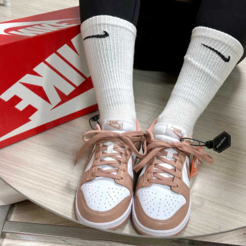 나이키 덩크 로우 로즈 위스퍼 DD1503-118 photo review