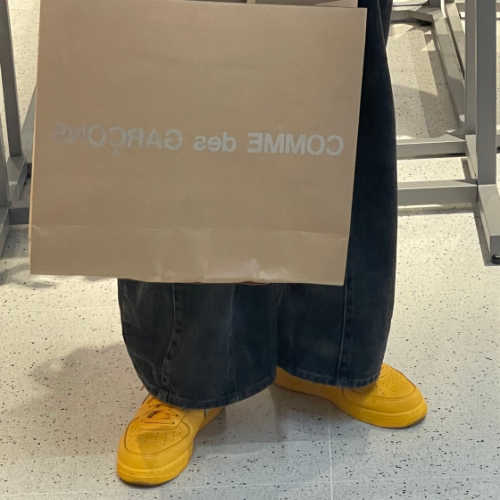 나이키 x 오프화이트 에어포스 1 '07 유니버시티 골드 DD1876-700 photo review