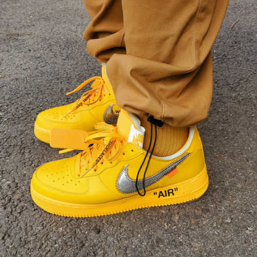 나이키 x 오프화이트 에어포스 1 '07 유니버시티 골드 DD1876-700 photo review