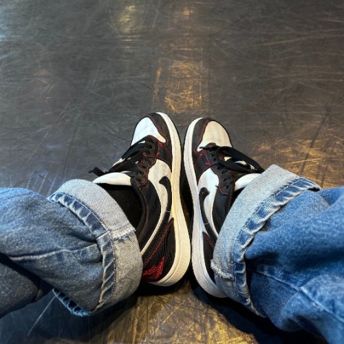 조던 1 로우 SE 유틸리티 화이트 짐레드 블랙 DD9337-106 photo review