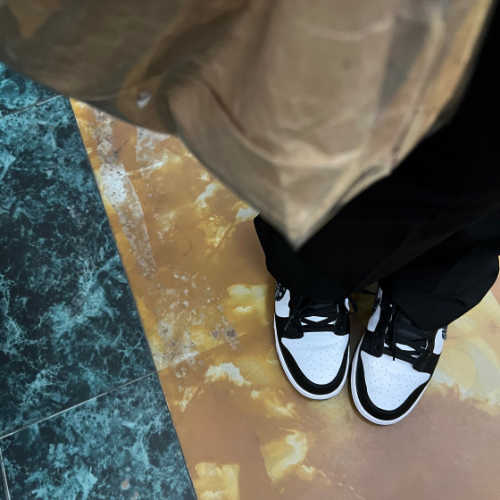 나이키 덩크 로우 에센셜 블랙 페이즐리 DH4401-100 photo review