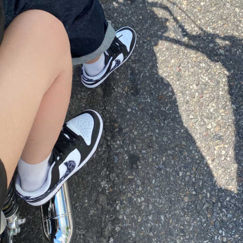 나이키 덩크 로우 에센셜 블랙 페이즐리 DH4401-100 photo review