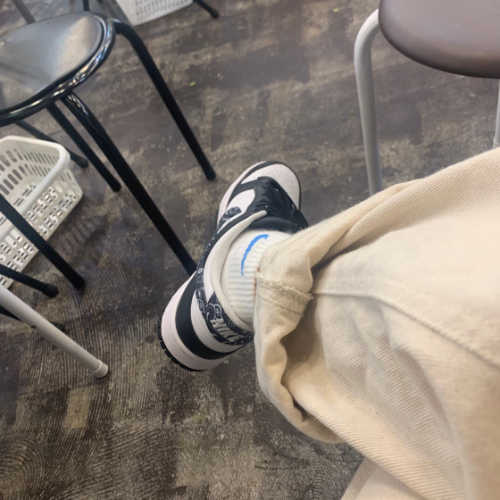 나이키 덩크 로우 에센셜 블랙 페이즐리 DH4401-100 photo review