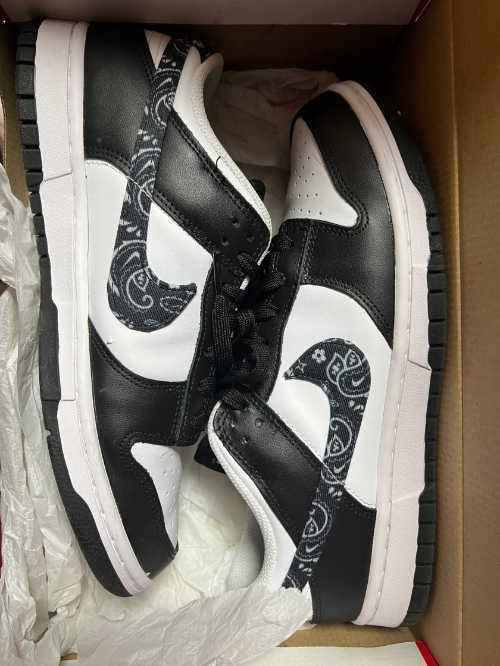 나이키 덩크 로우 에센셜 블랙 페이즐리 DH4401-100 photo review