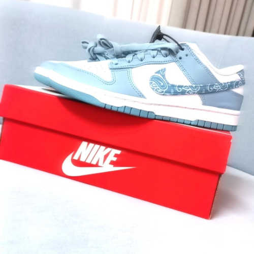 나이키 덩크 로우 에센셜 블루 페이즐리 DH4401-101 photo review