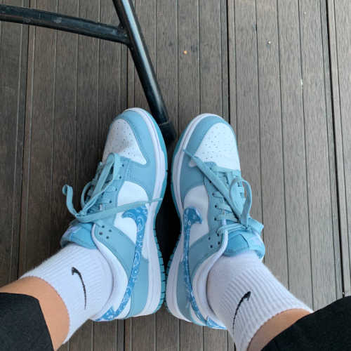 나이키 덩크 로우 에센셜 블루 페이즐리 DH4401-101 photo review