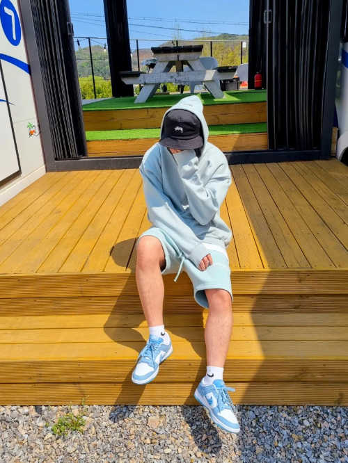 나이키 덩크 로우 에센셜 블루 페이즐리 DH4401-101 photo review