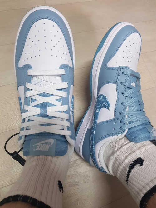 나이키 덩크 로우 에센셜 블루 페이즐리 DH4401-101 photo review