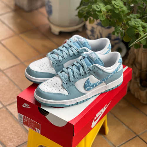 나이키 덩크 로우 에센셜 블루 페이즐리 DH4401-101 photo review