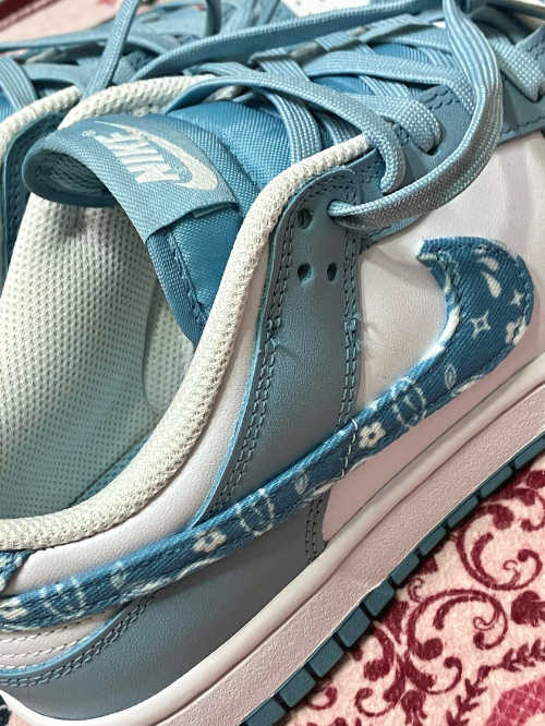 나이키 덩크 로우 에센셜 블루 페이즐리 DH4401-101 photo review