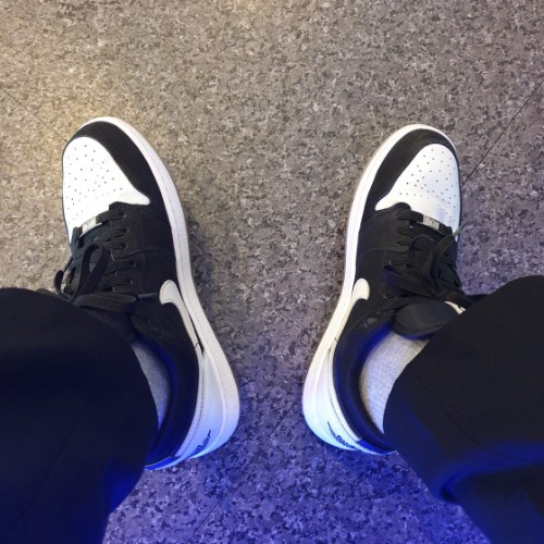 조던 1 로우 SE 다이아몬드 DH6931-001 photo review