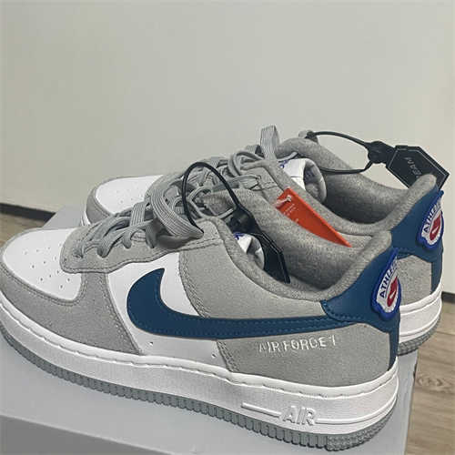 나이키 에어포스 1 LV8 애슬레틱 클럽 라이트 스모크 그레이 마리나 DH9597-001 photo review