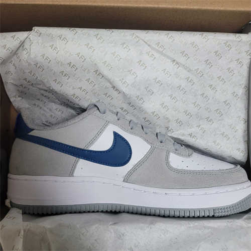 나이키 에어포스 1 LV8 애슬레틱 클럽 라이트 스모크 그레이 마리나 DH9597-001 photo review