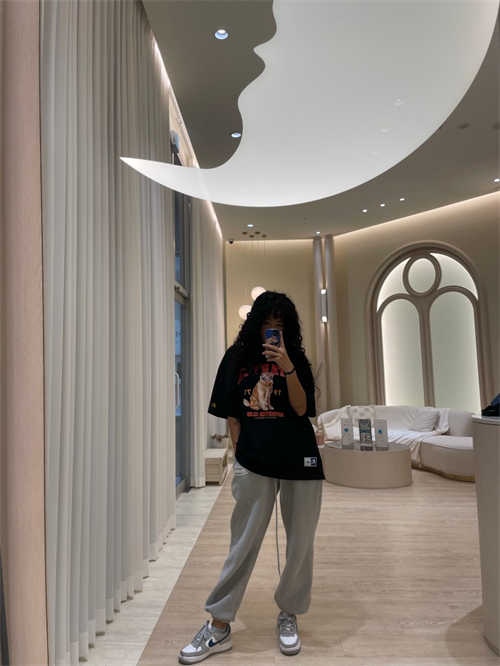 나이키 에어포스 1 LV8 애슬레틱 클럽 라이트 스모크 그레이 마리나 DH9597-001 photo review