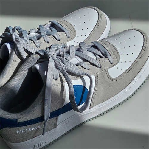 나이키 에어포스 1 LV8 애슬레틱 클럽 라이트 스모크 그레이 마리나 DH9597-001 photo review