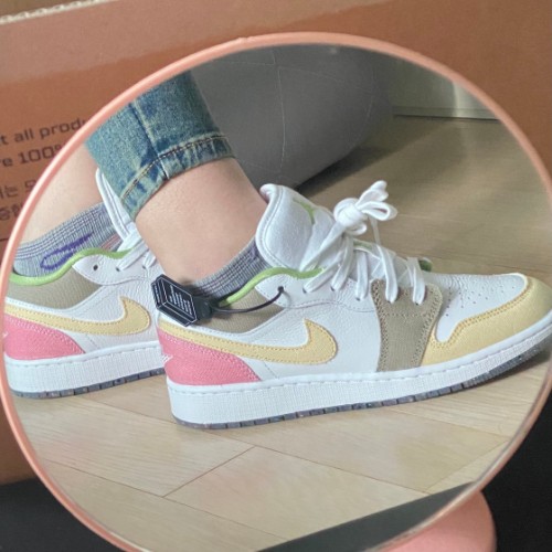 조던 1 로우 SE 파스텔 그라인드 DJ0341-100 photo review