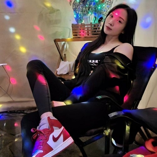 조던 1 레트로 하이 OG 바시티 레드 DJ4891-061 photo review