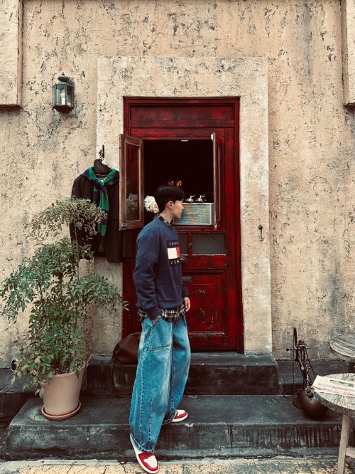 조던 1 레트로 하이 OG 바시티 레드 DJ4891-061 photo review