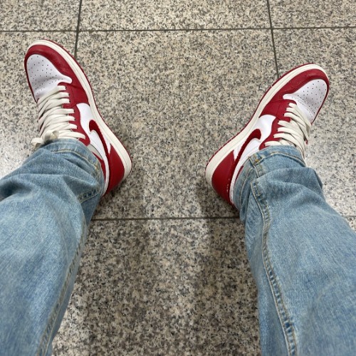 조던 1 레트로 하이 OG 바시티 레드 DJ4891-061 photo review