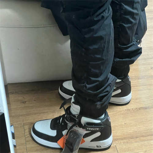 나이키 x 스투시 에어포스 1 '07 미드 SP 블랙 앤 라이트 본 DJ7840-002 photo review