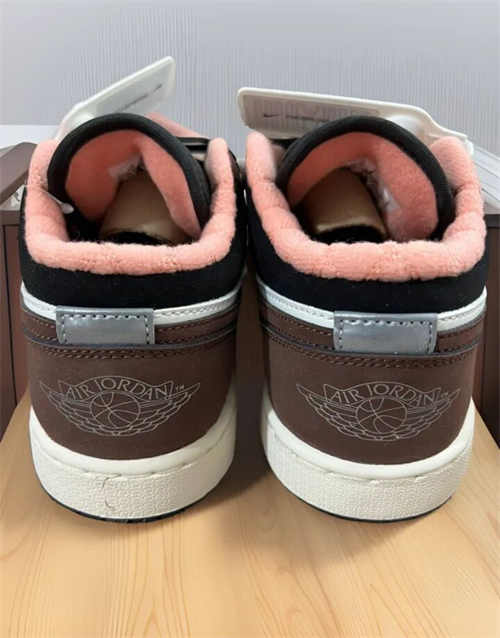 조던 1 로우 SE 초콜릿 블리스 DM0589-200 photo review