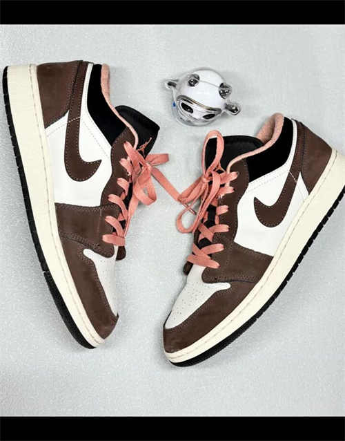 조던 1 로우 SE 초콜릿 블리스 DM0589-200 photo review